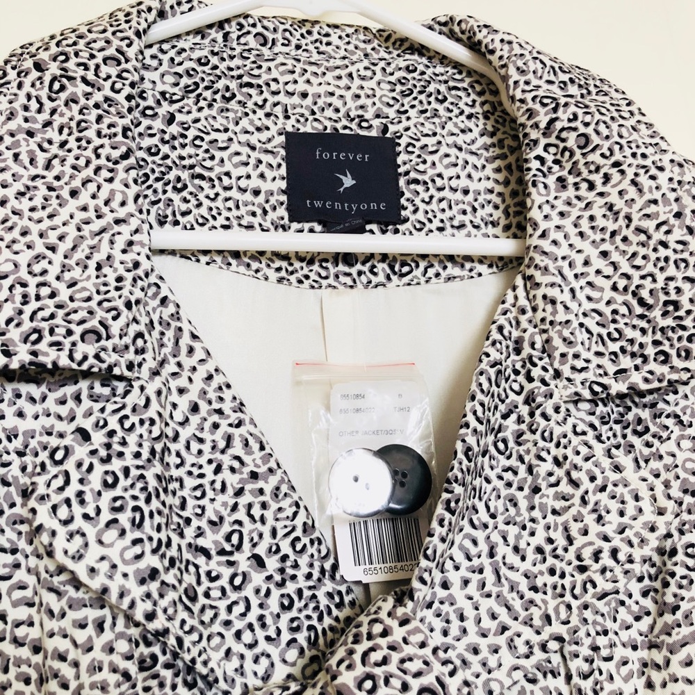 Forever 21 Leopard Print Short Belted Trench